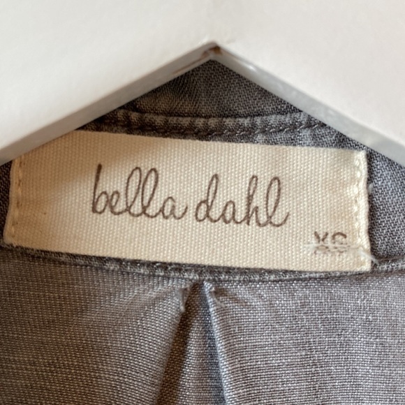 bella dahl Long Sleeve Button Down Grey Distressed Shirt Size XS - Picture 3 of 16
